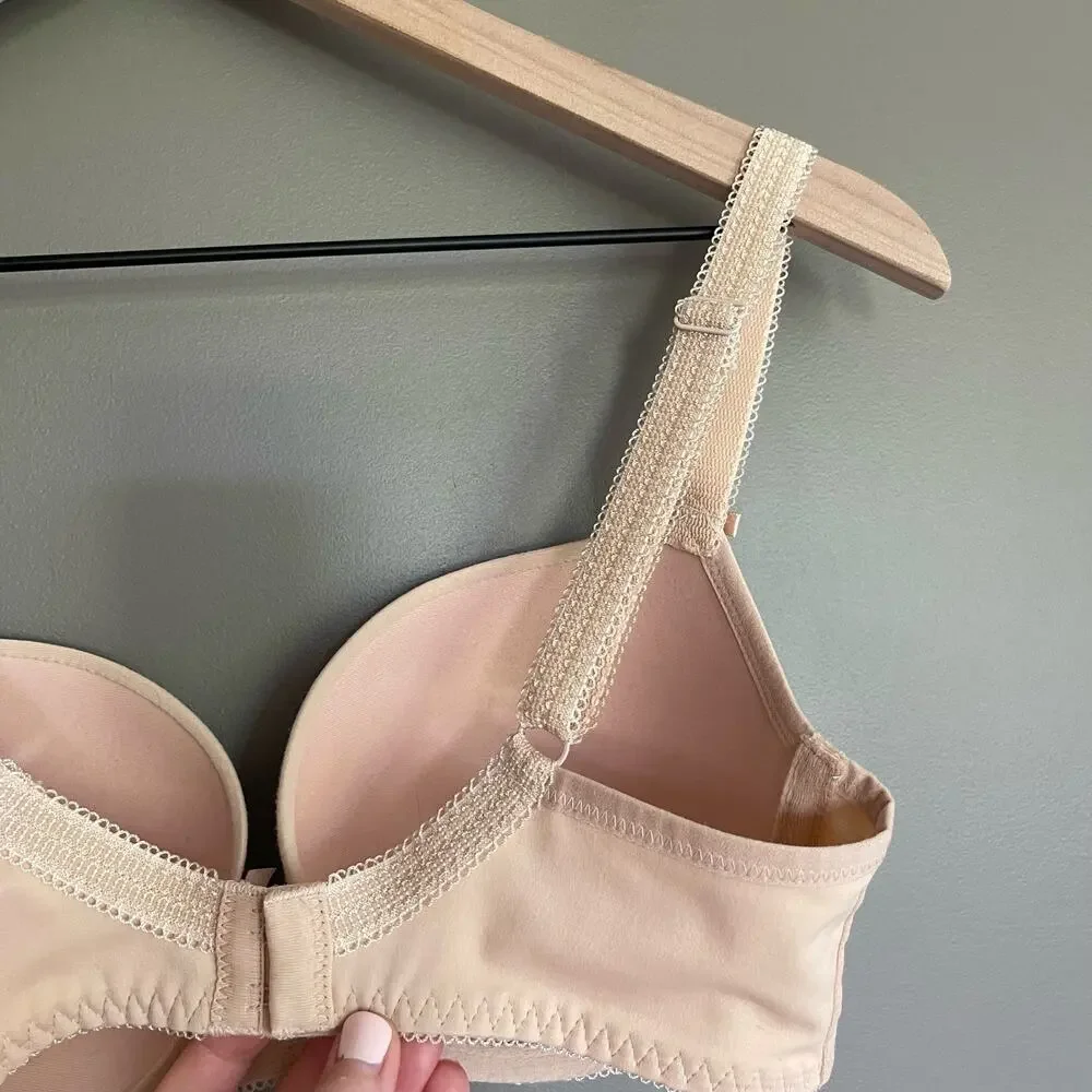 Freya deco nude