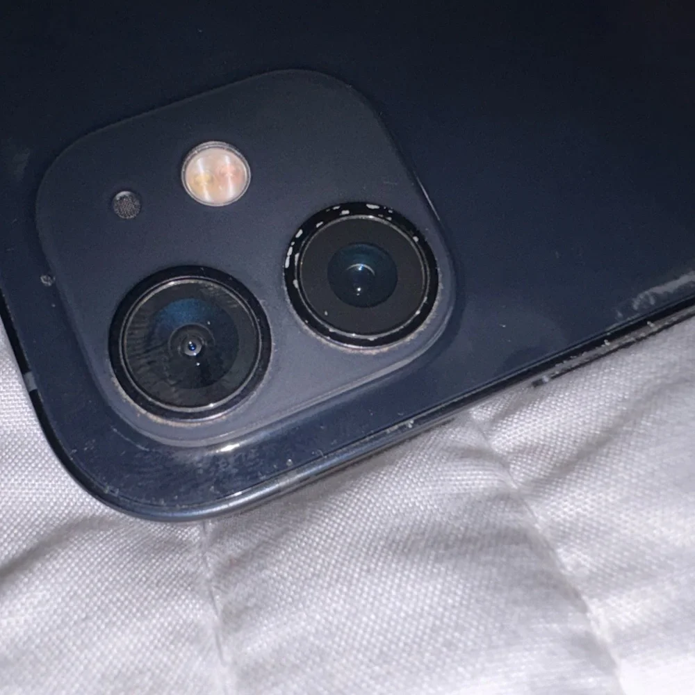 Apple iPhone 12 in Black 256GB