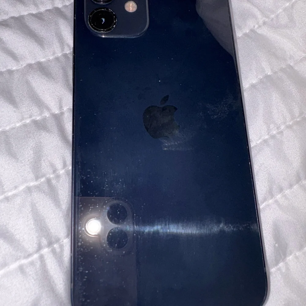 Apple iPhone 12 in Black 256GB