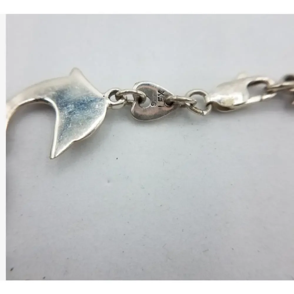 None and/or Unknown charming dolphin