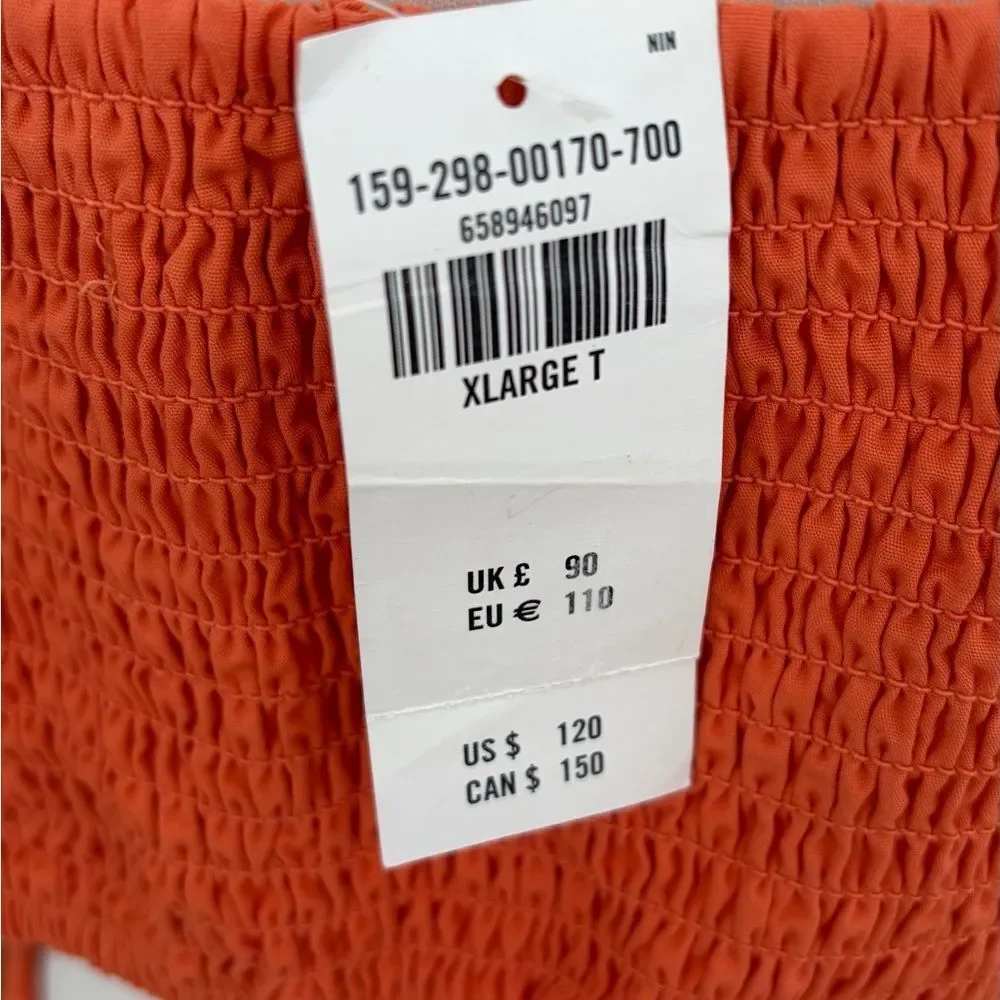 Abercrombie & Fitch new tag