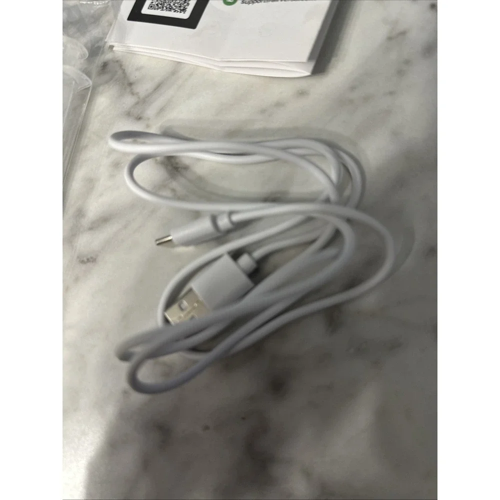 AIRVERSA lightly used