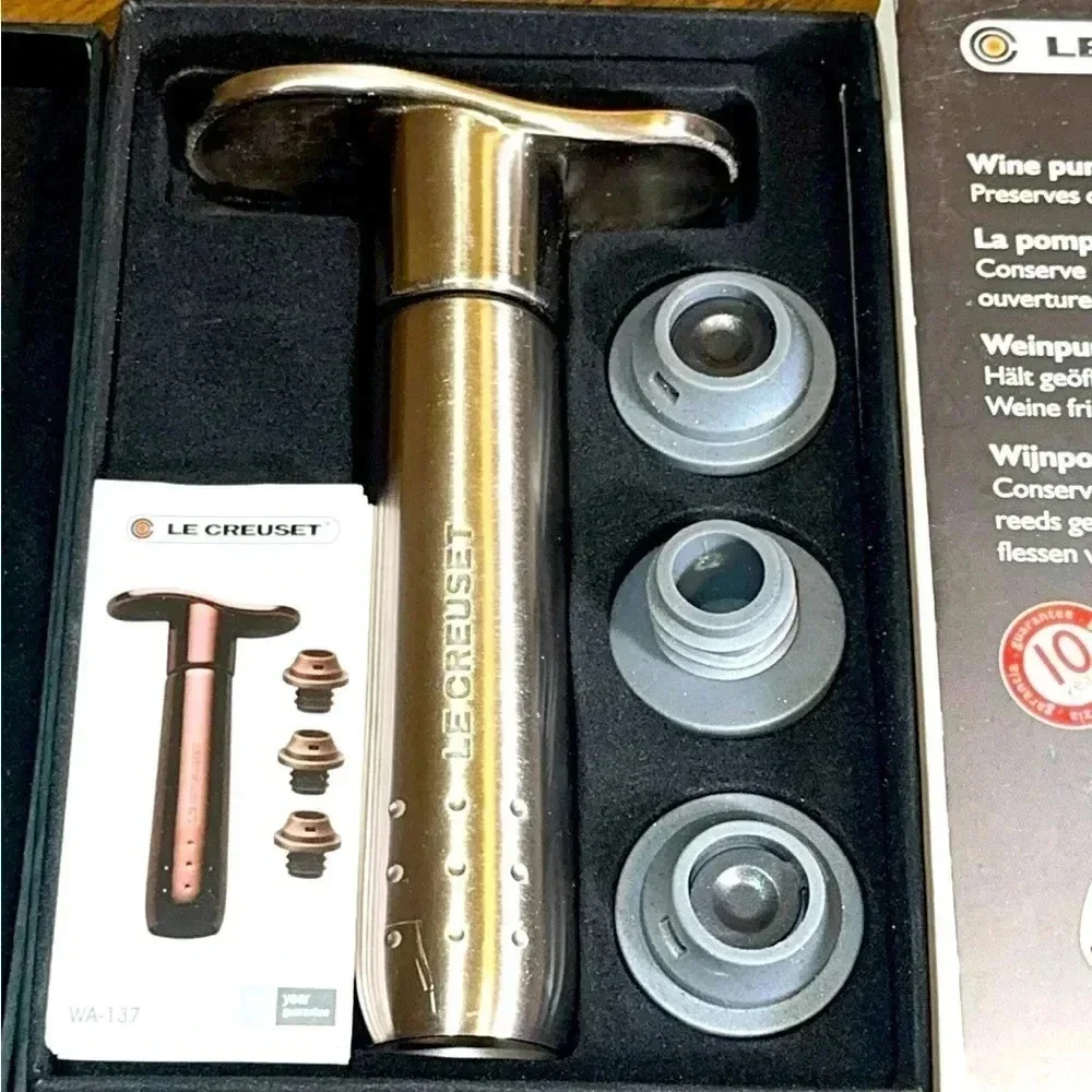 Le Creuset nwt le