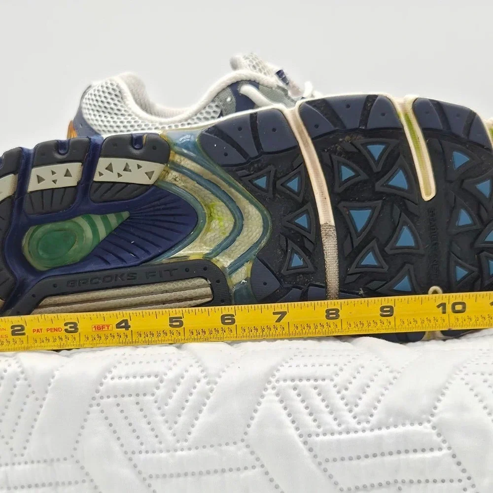 Brooks stylish athletic