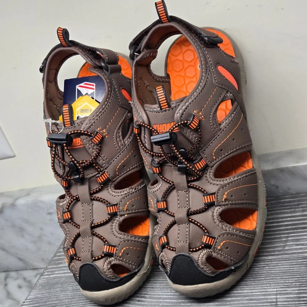 Khombu closed toe
