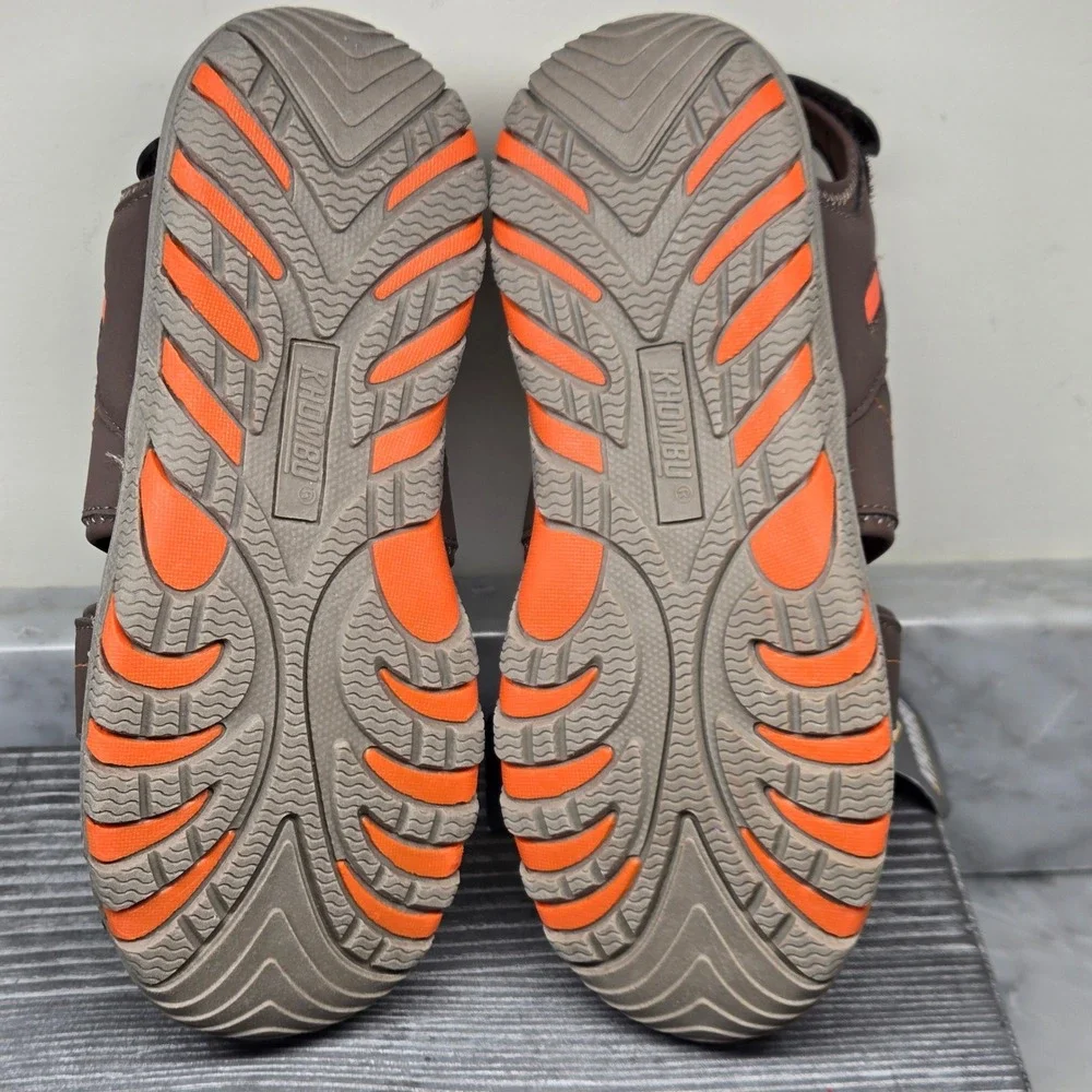 Khombu closed toe