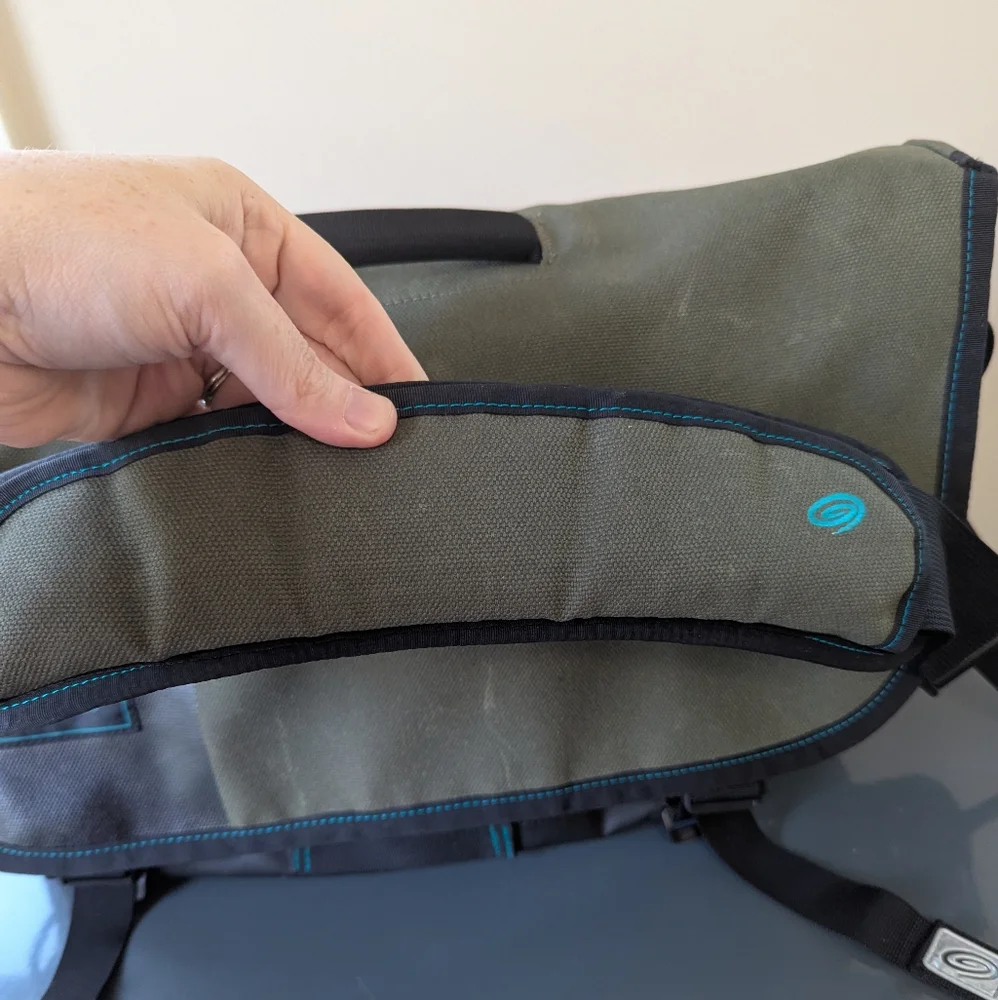 Timbuk2 Stork Messenger Diaper Bag Green Coated Canvas‎