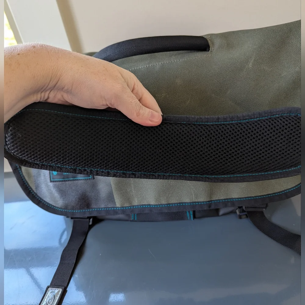 Timbuk2 Stork Messenger Diaper Bag Green Coated Canvas‎