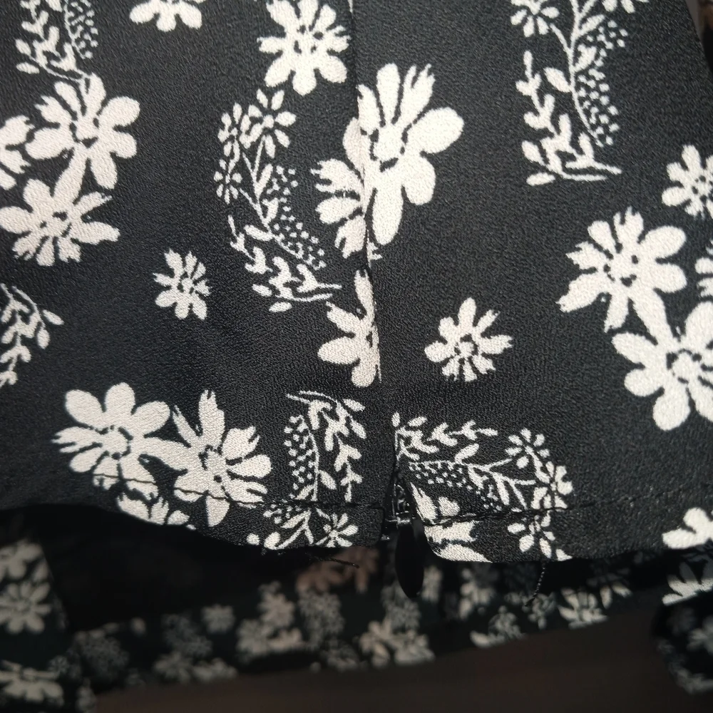 Astr label floral