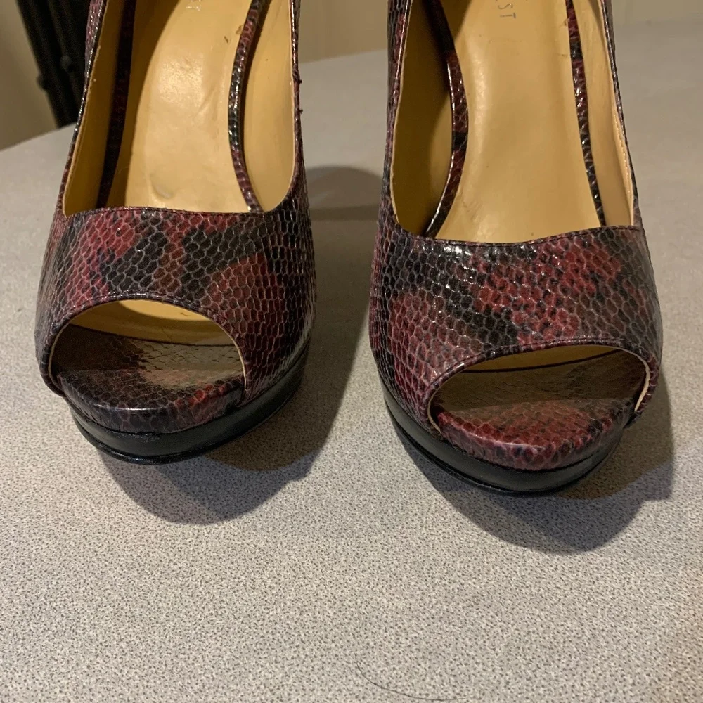 Nine West nwob burgundy