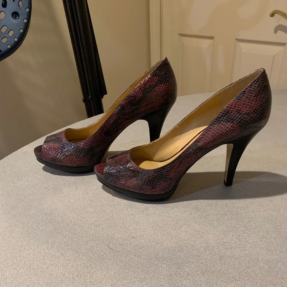 Nine West nwob burgundy