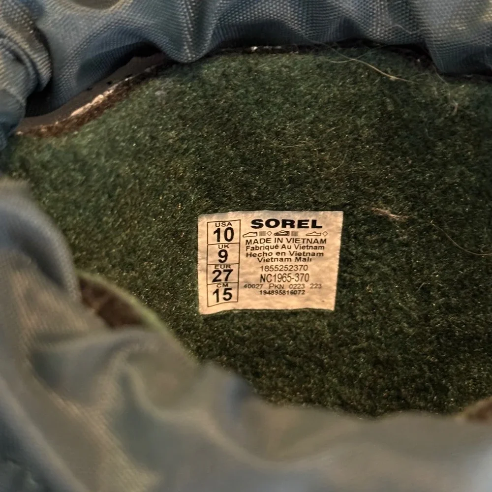 Sorel kids snow