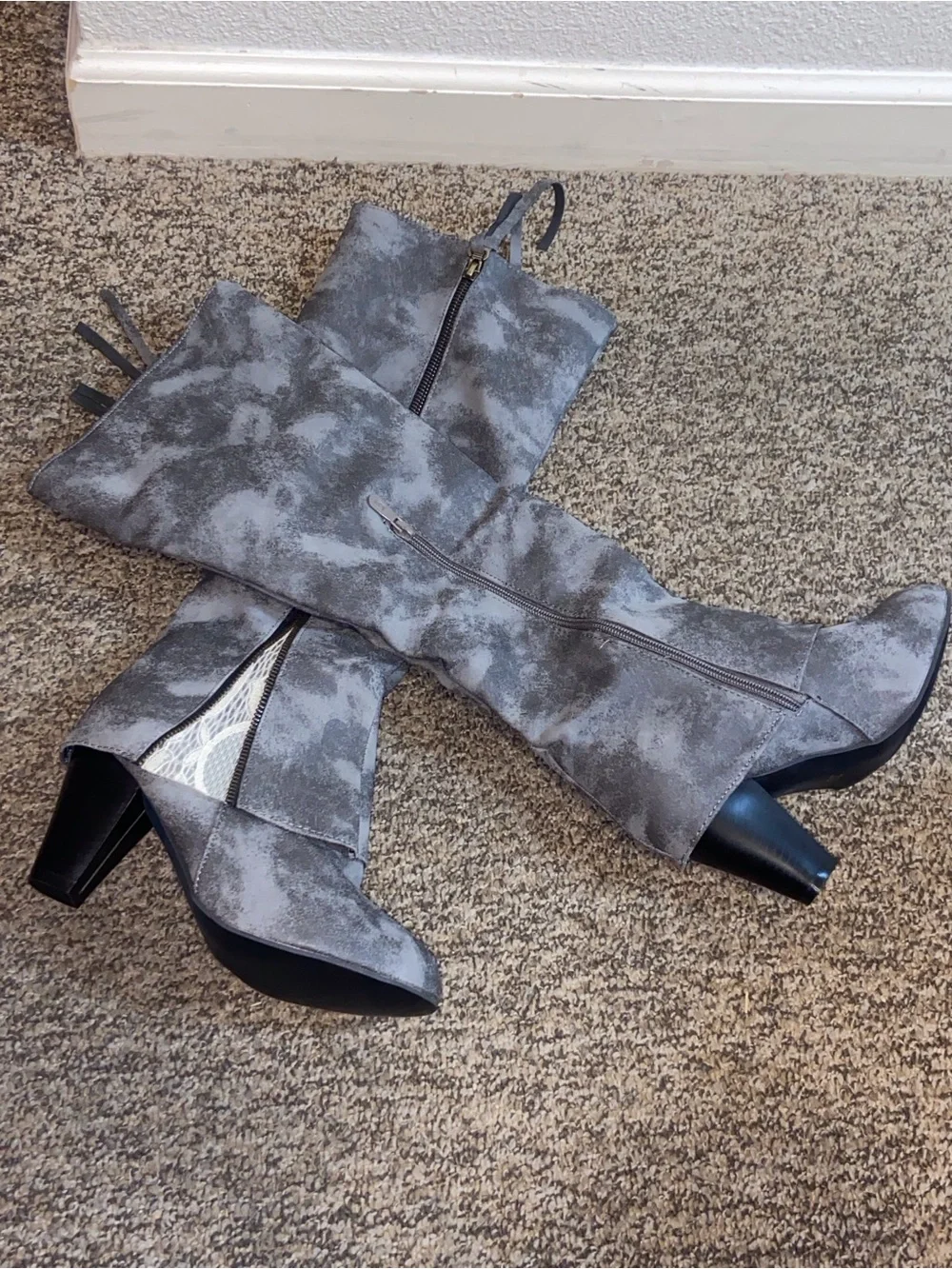 Unbranded stylish gray