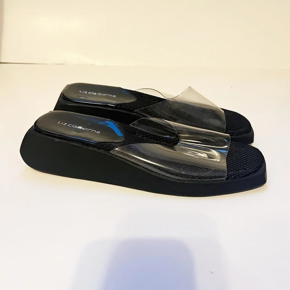 Liz Claiborne liz claiborne