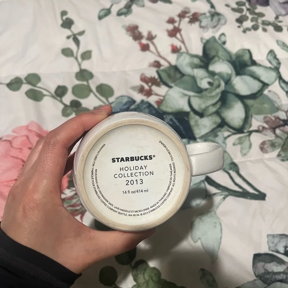 Starbucks holiday collection