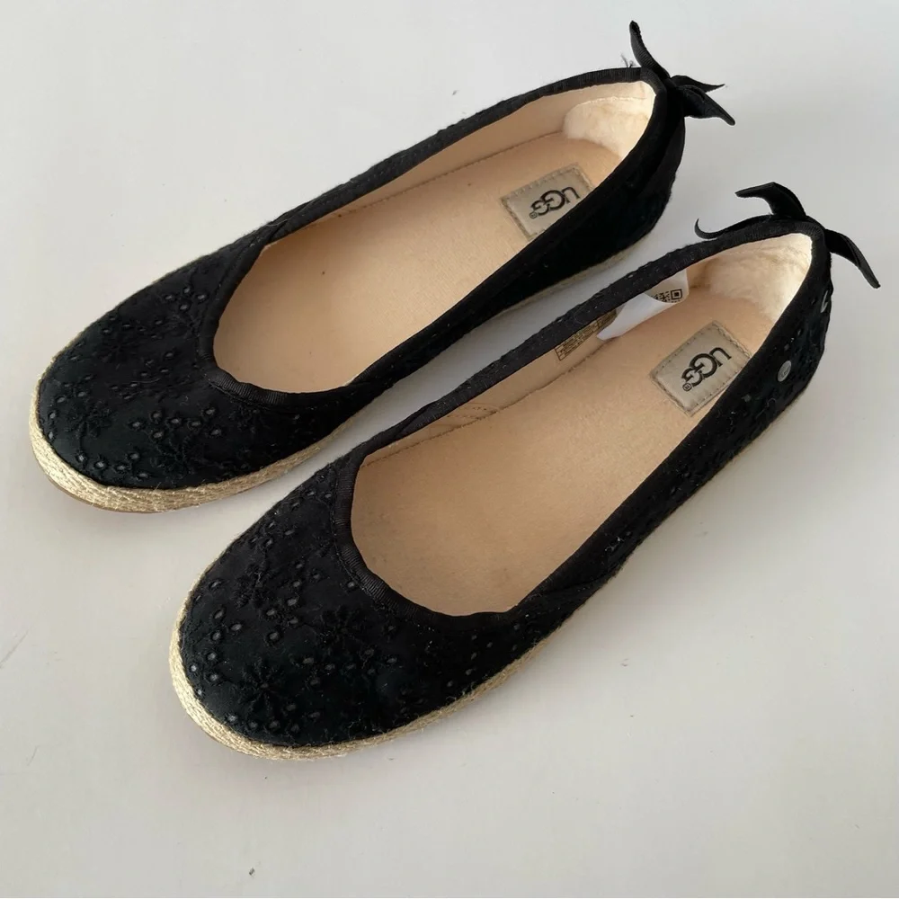 UGG see size ribbon