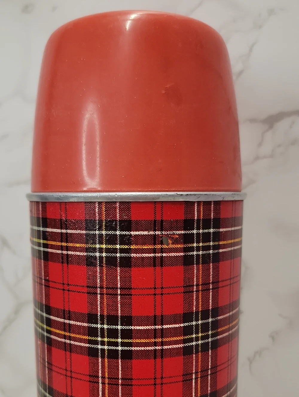 aladdin vintage red