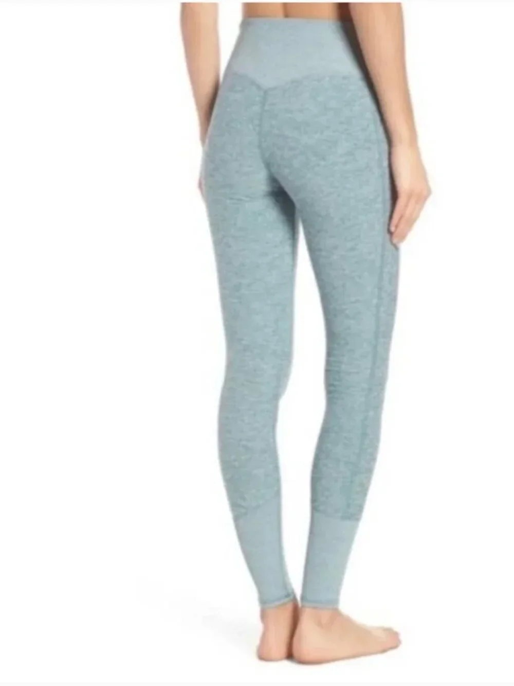 ALO Yoga ultra soft