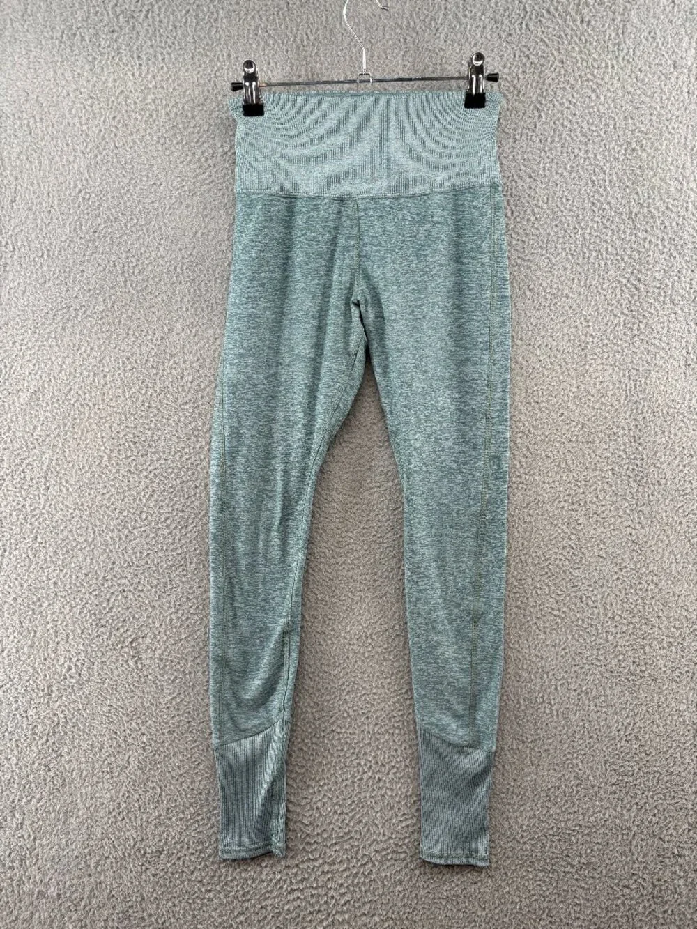ALO Yoga ultra soft