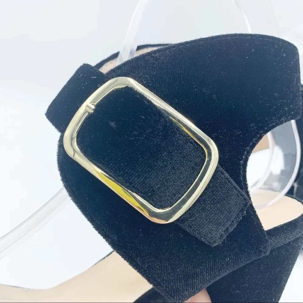 Qupid one heel details