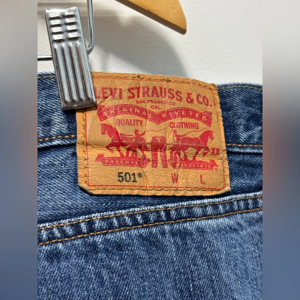 Levis pictures see