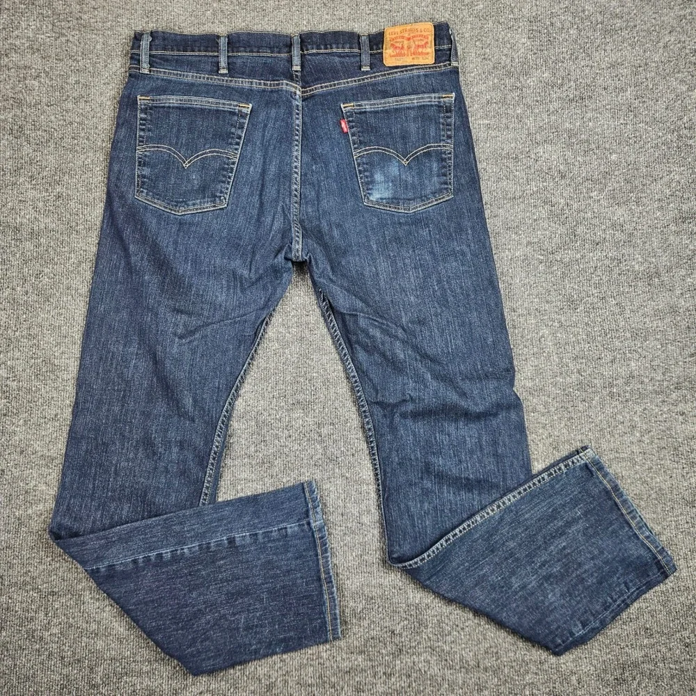 Levis measurements waist