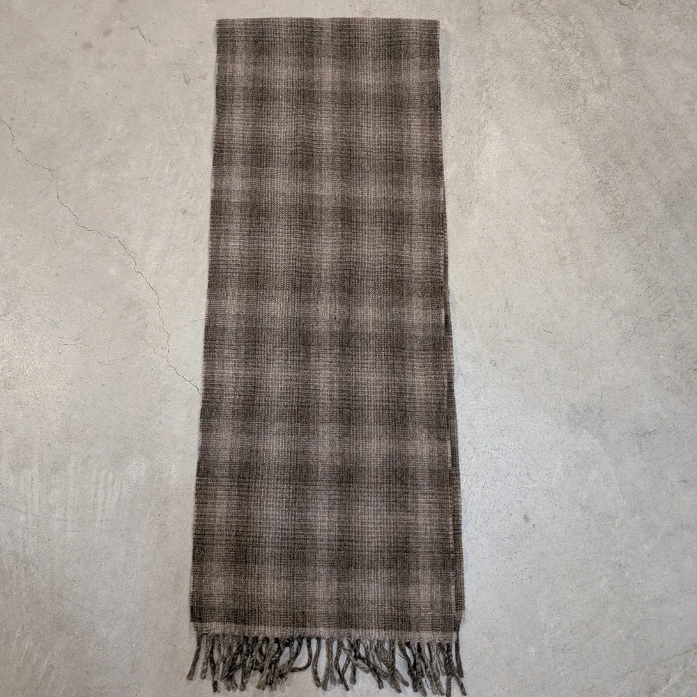 Marlboro stylish scarf