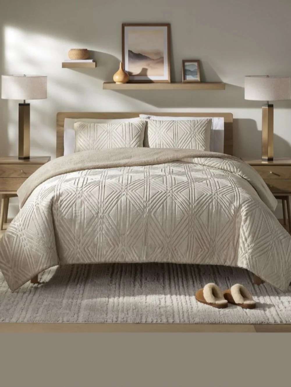 BearPaw Carson Embossed Twin/Twin XL Comforter Set w/Shams- Tan
