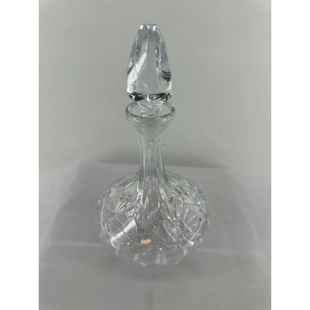 Vintage Cut Lead Crystal Wine Spirits Decanter with Faceted Stopper Clear 9.5in