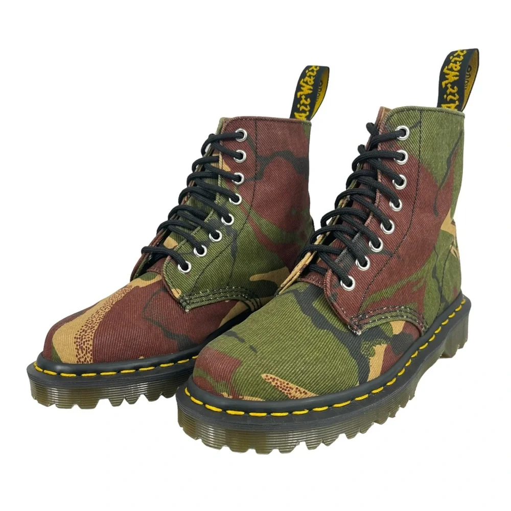 Dr. Martens Men 5 Women 6 Camo Lickwax Canvas Lace‎ Up Boots Made in England