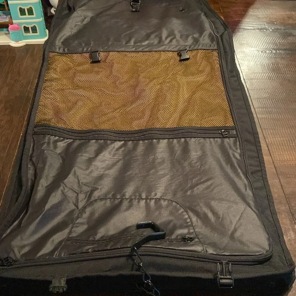 Tumi black tech