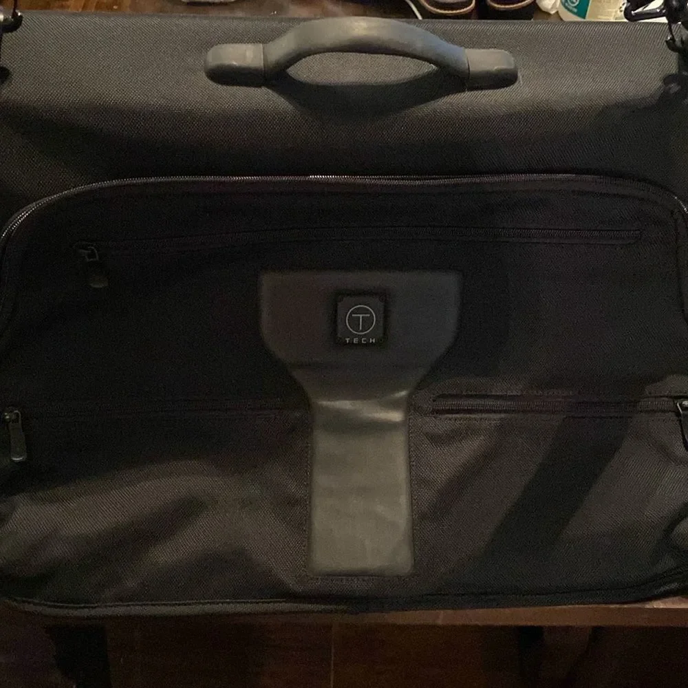 Tumi black tech