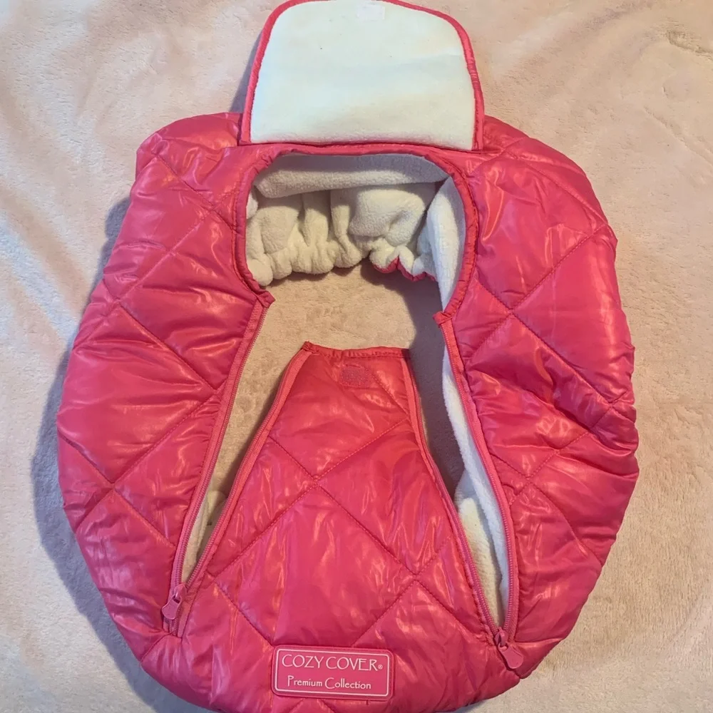 COZY COVER branded quilted
