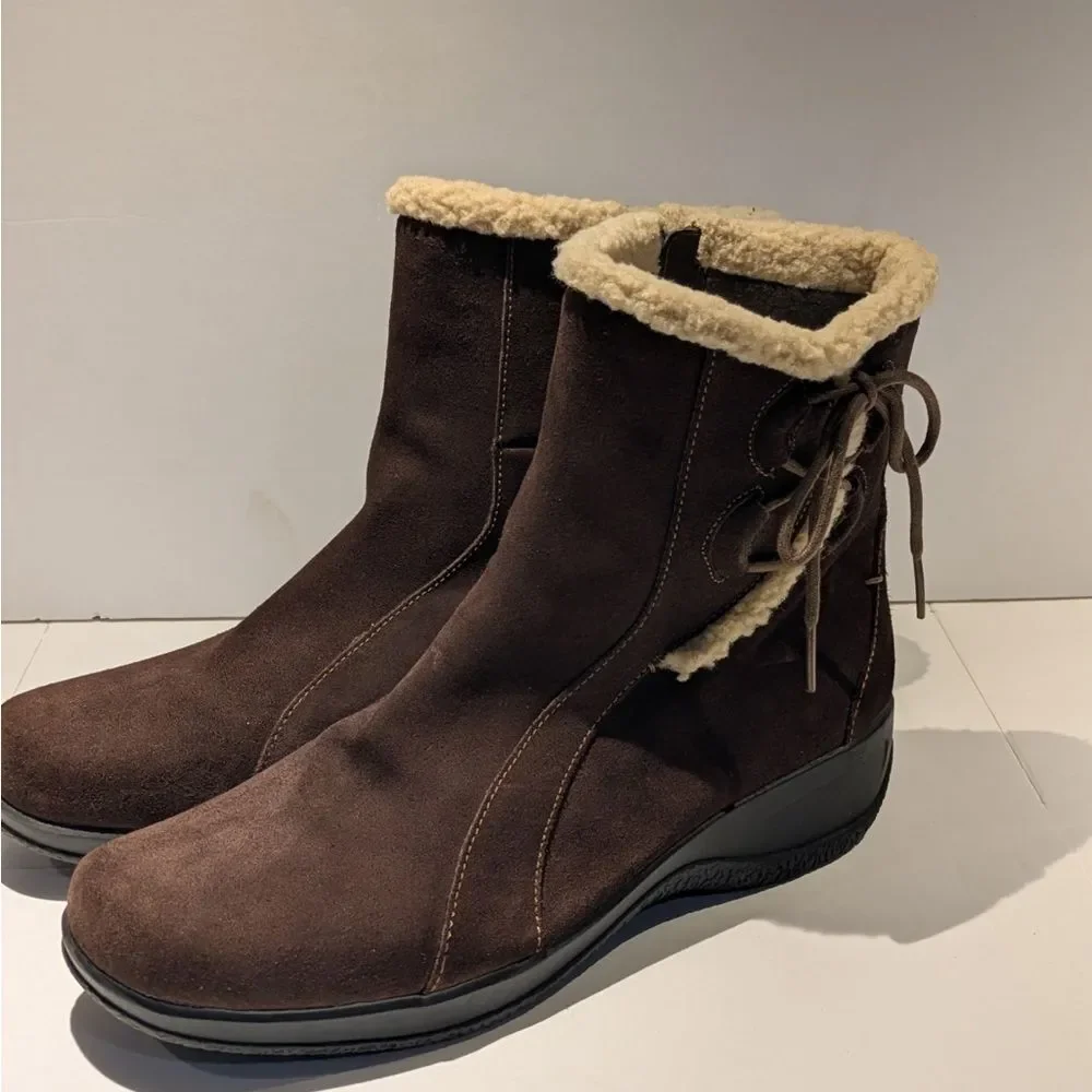 Clarks Angie Madi Brown Suede Ankle Boots - Size 9