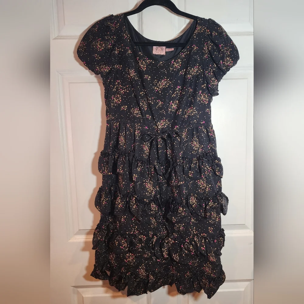 Juicy Couture Black Floral 100% Silk Tiered Ruffle Short Sleeve Dress Sz 6