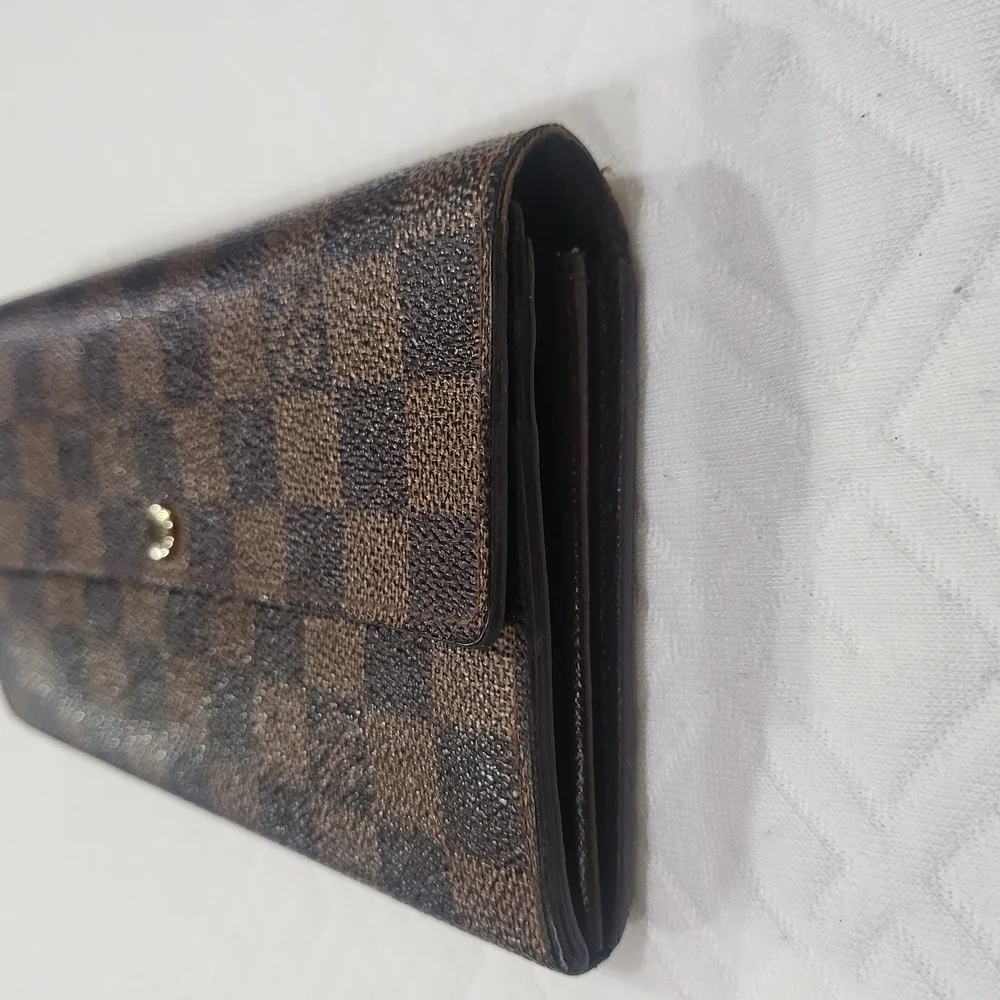 Louis Vuitton iconic louis