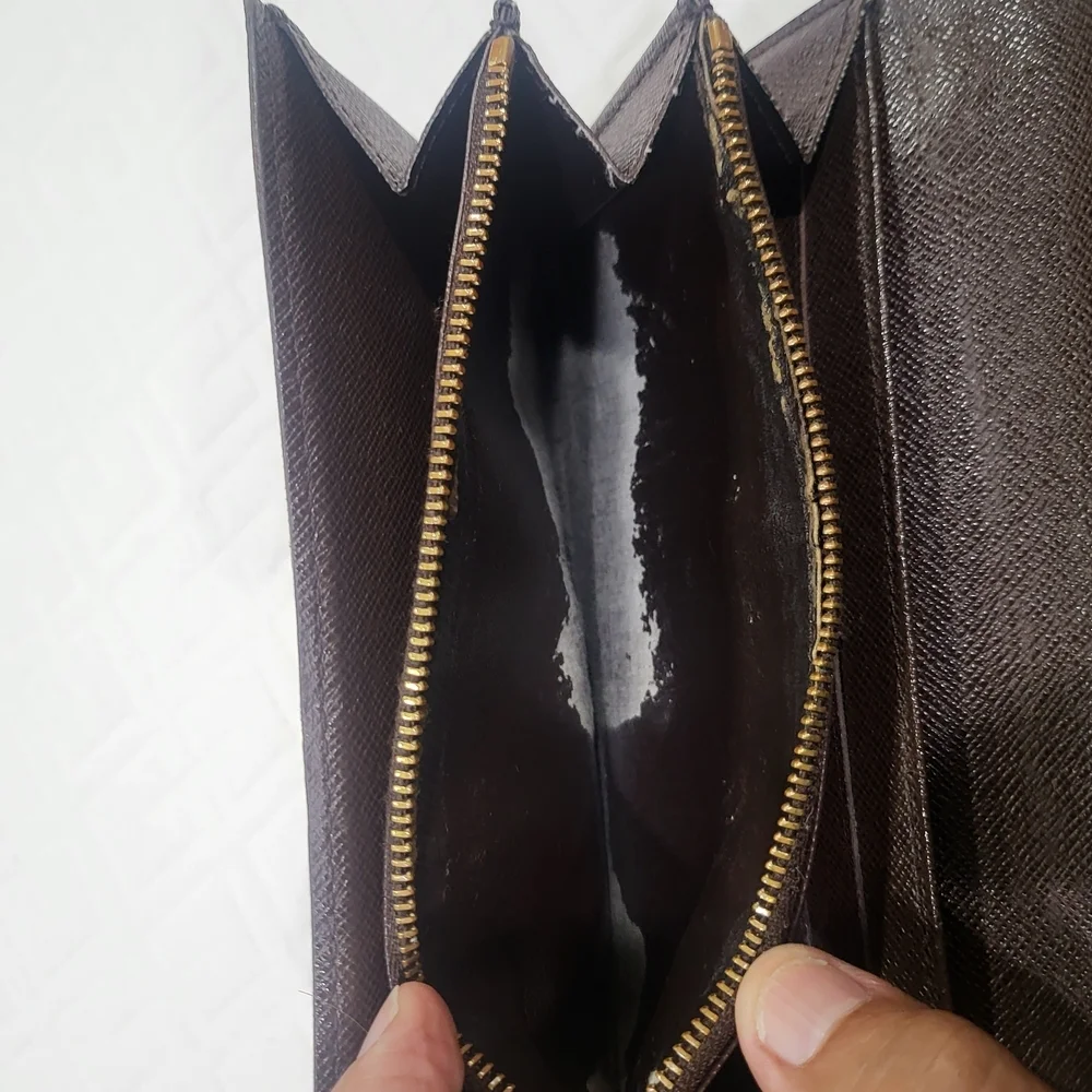 Louis Vuitton iconic louis