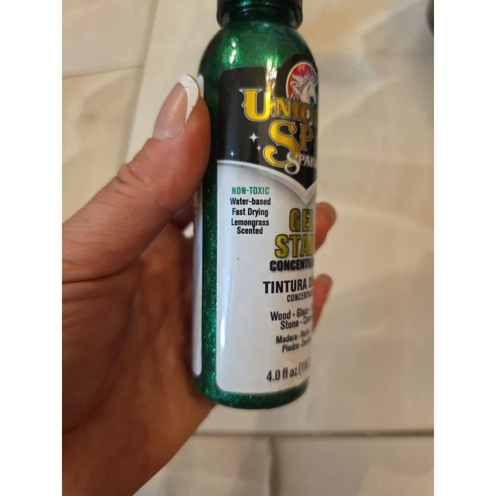 Does not apply ranging color gel