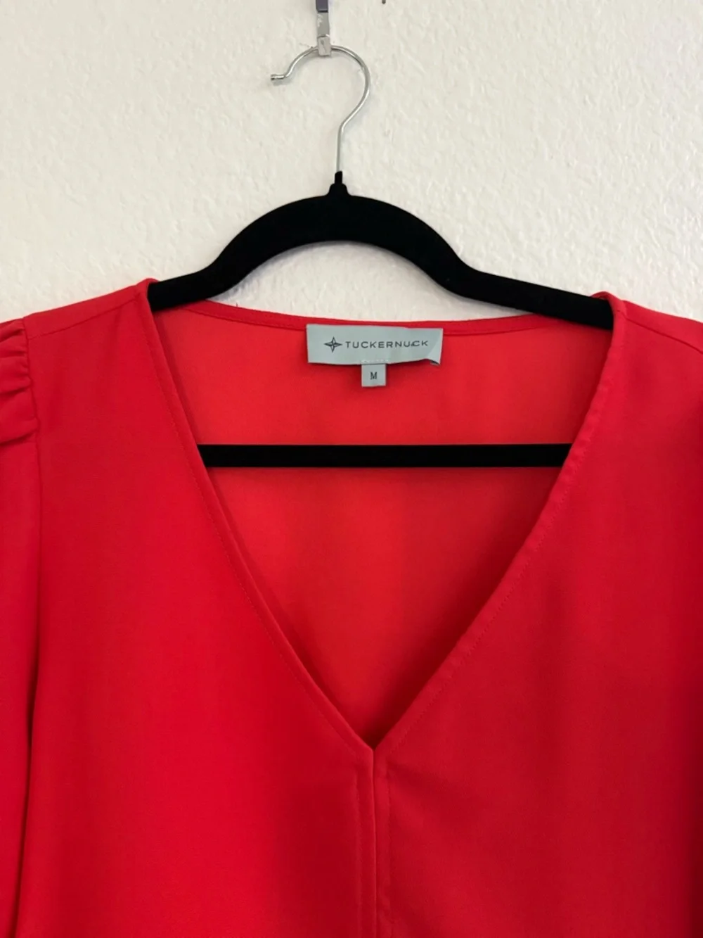 Tuckernuck Women's Poppy Red Hollis Blouse Flowy Top Career Casual Size Medium