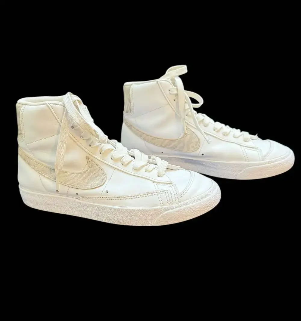 Nike blazer mid