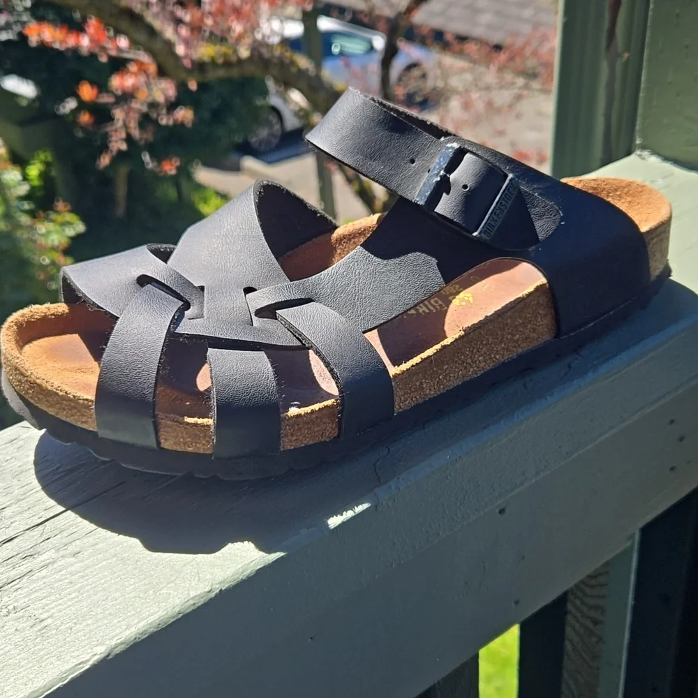 Birkenstock please note