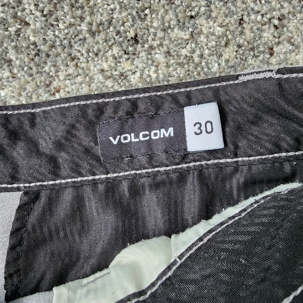Volcom men size