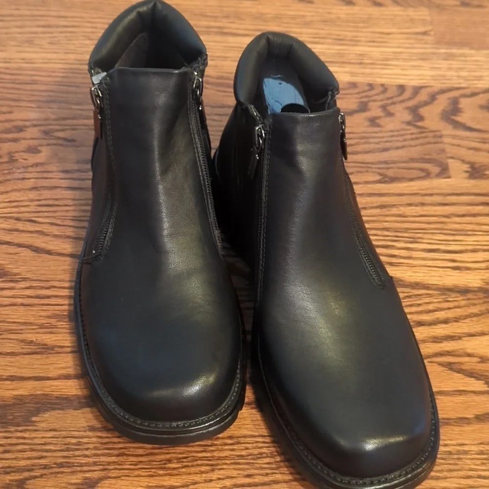 new Blondo Black Leather Alex Double Zip Comfy Chukka Boots NWT Sz 9
