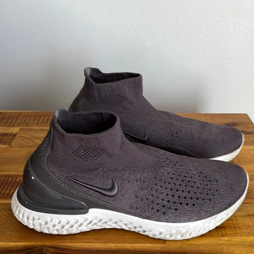 Nike Rise React Flyknit Training Shoes Grey Women's Size 7.5