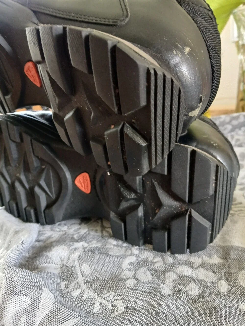 Nike sturdy men