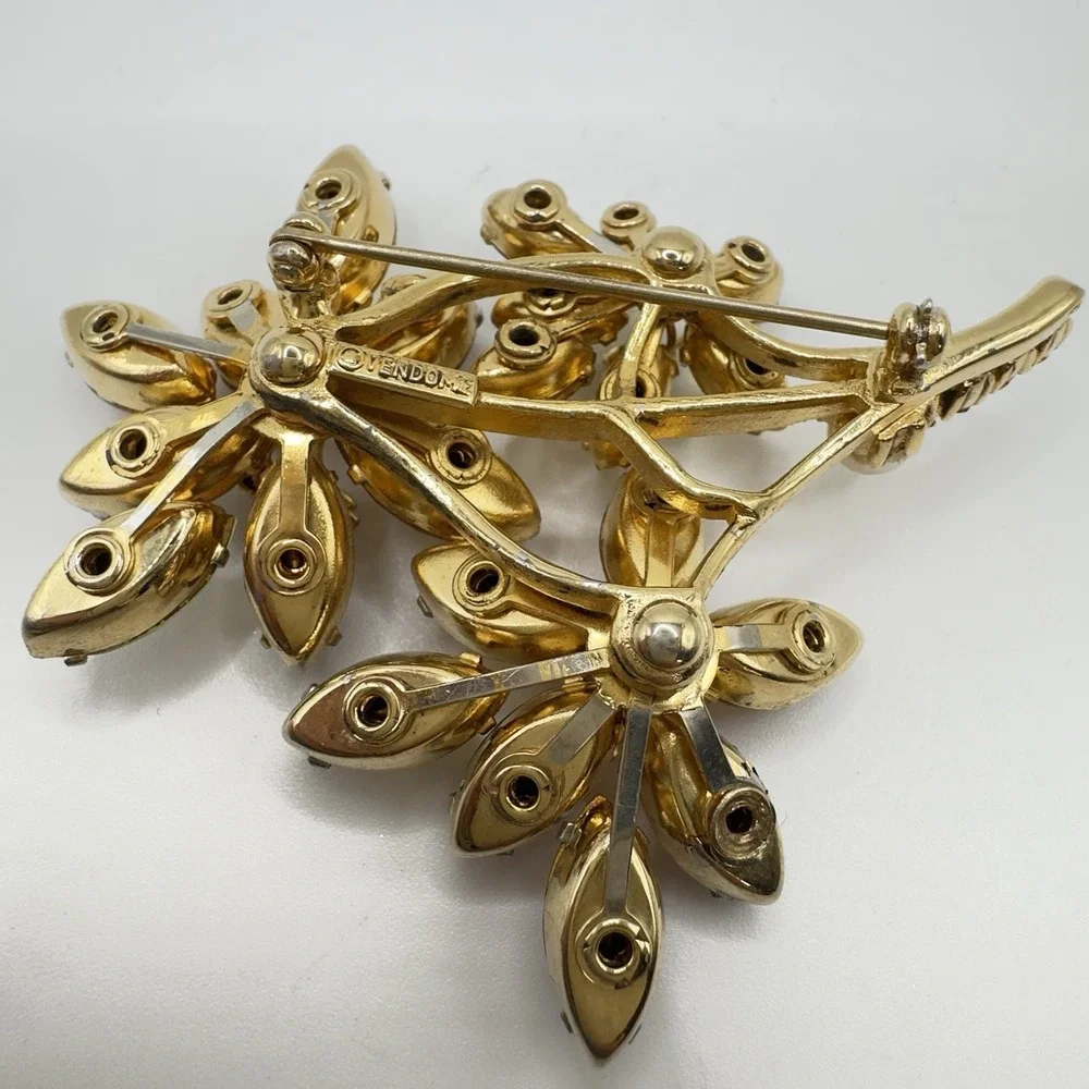 Vendome vintage brooch
