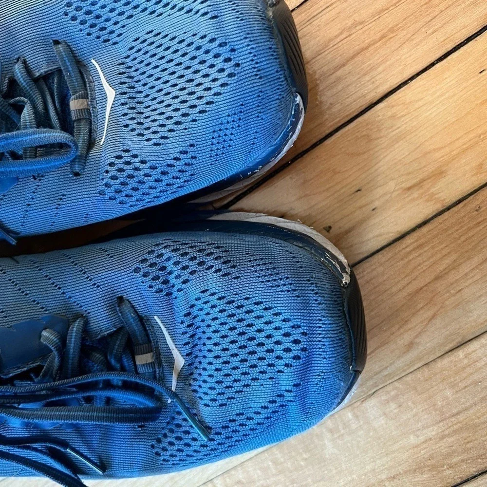 Hoka One One hoka one