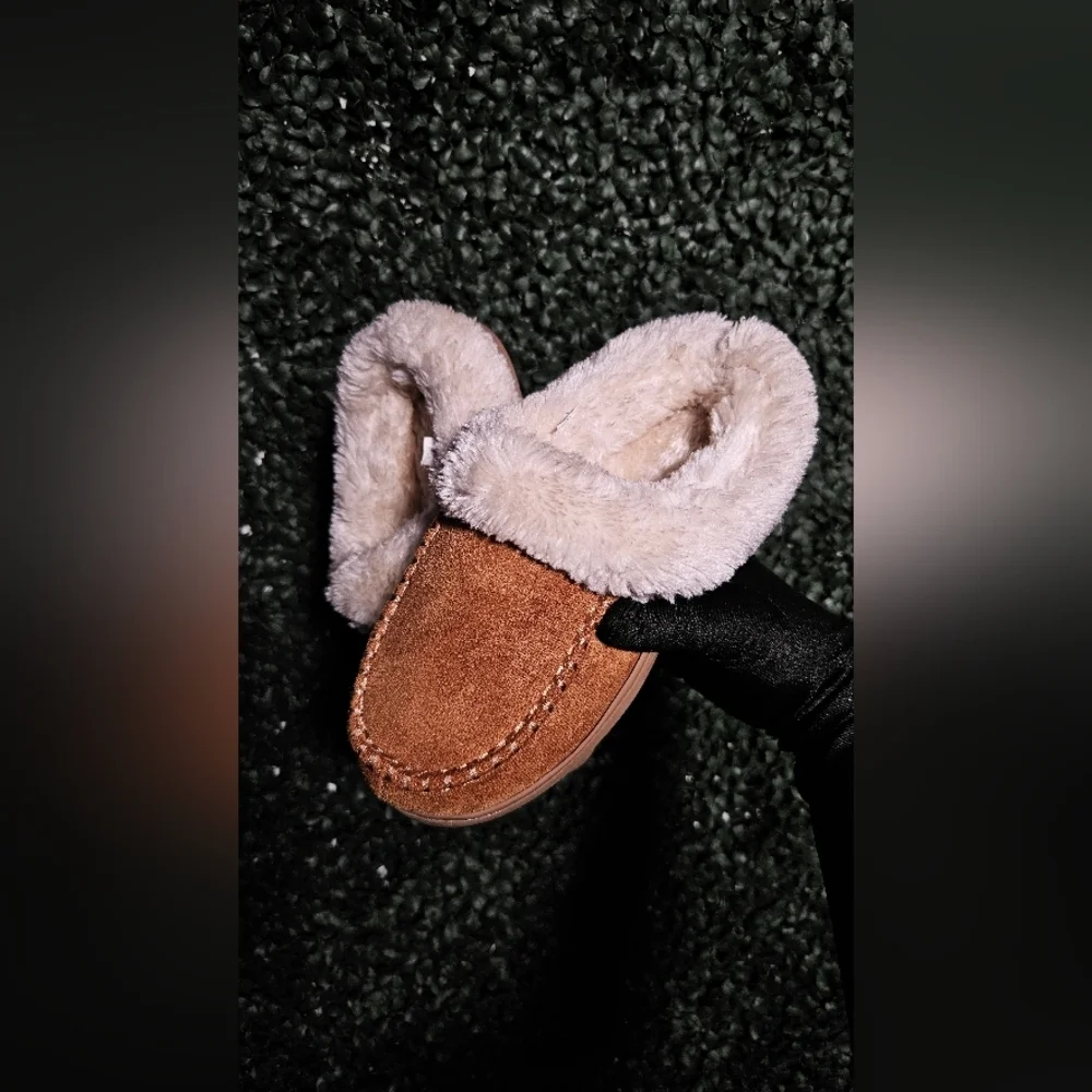Cozy Brown Slippers with Cream Lining