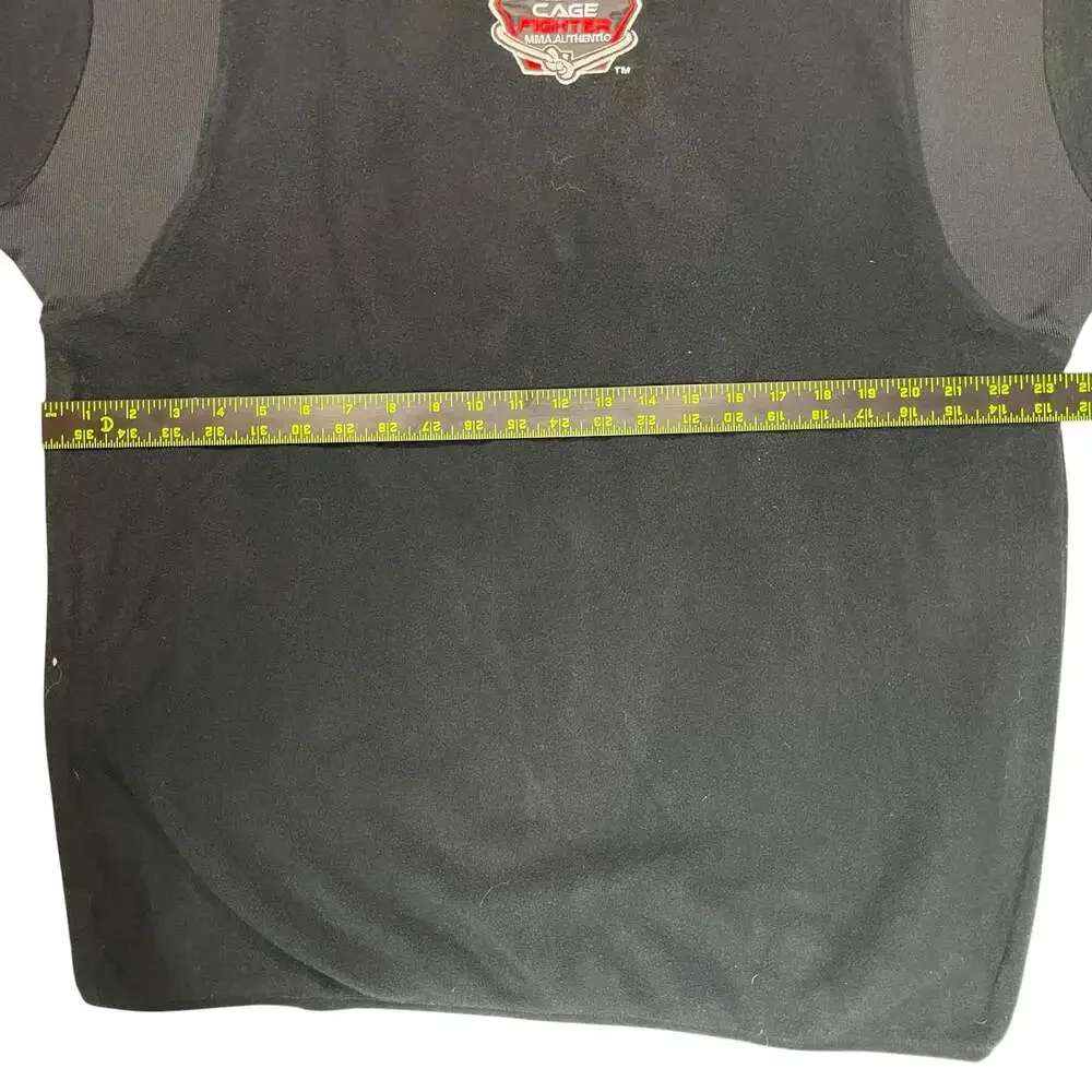 Cage Fighter black cage