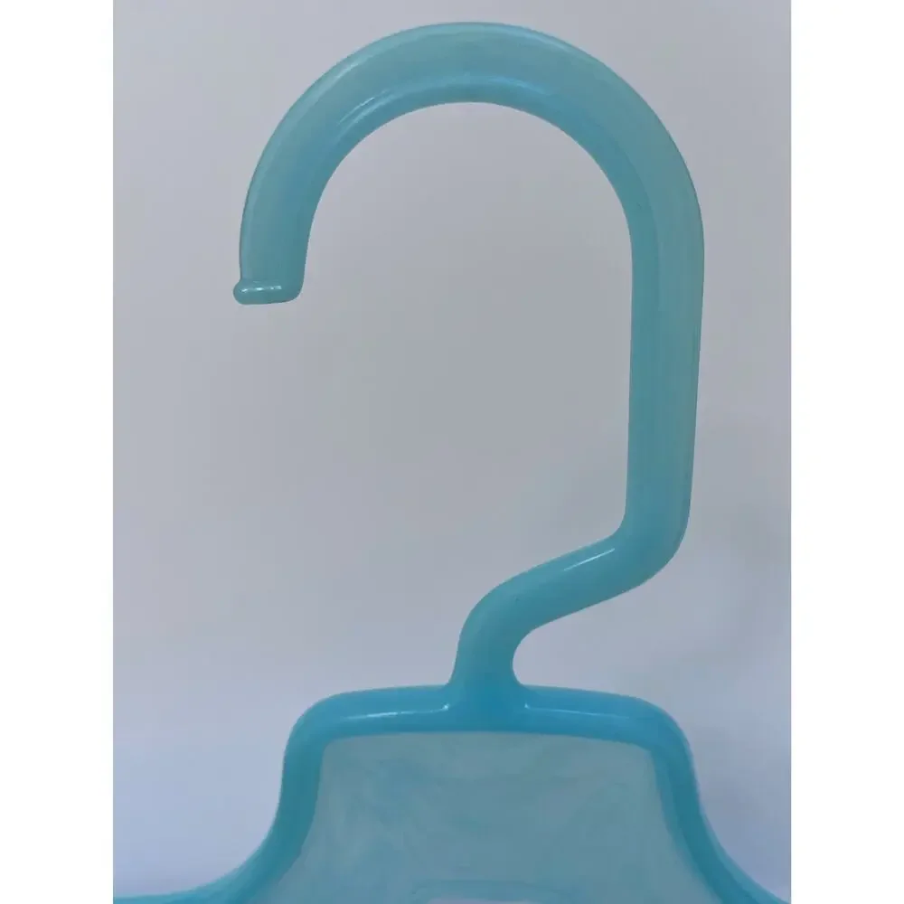 Vintage swirly blue